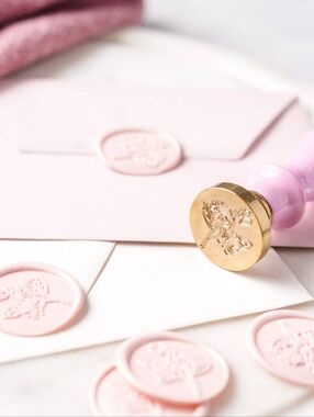 💮2/$40💮 Pink Wax Seal Stamp Set